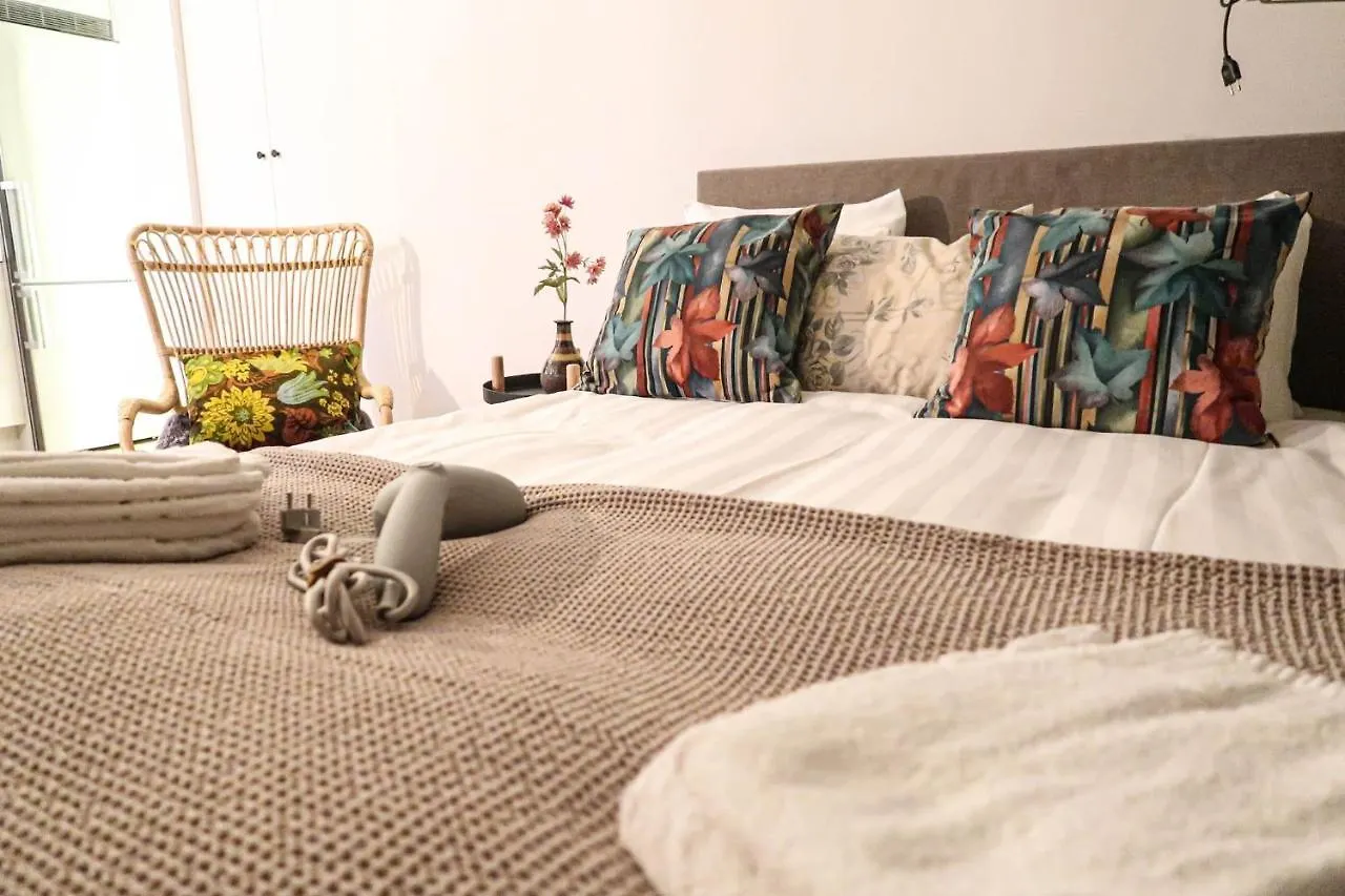 Luxury Business Studio Apartment Street View Sundbyberg